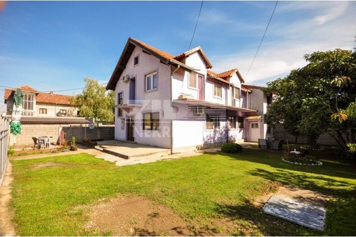 Porodična kuća, Prodaja, Novi Beograd (Beograd), Ledine